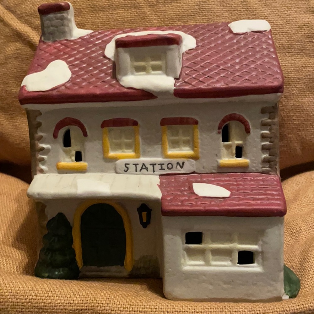 Village Ceramic Fire Station, lighted option